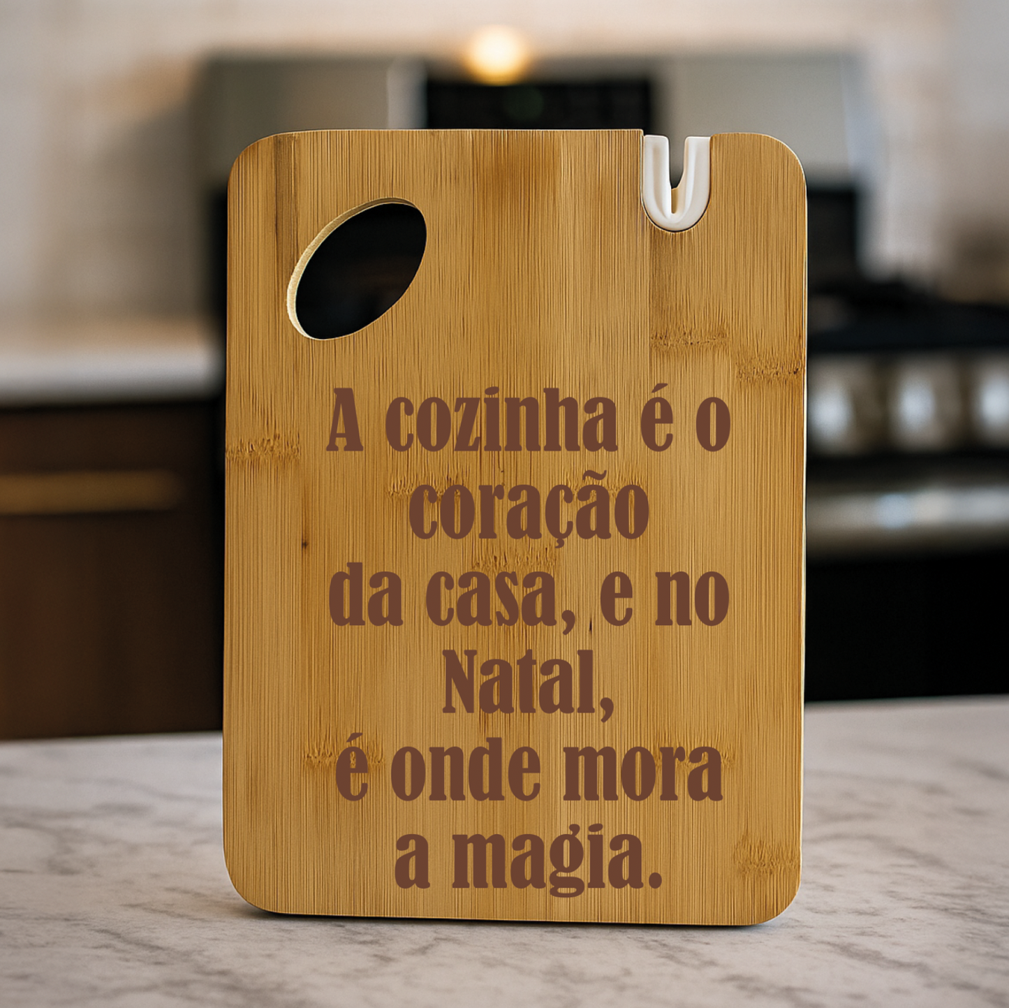Tábua de Cozinha Natal – “A Cozinha é o Coração da Casa” em Bambu Natural –